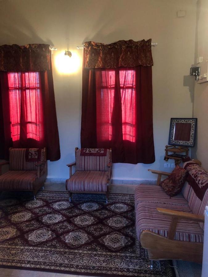 Mi'Ilya Chocolate House Guest House Exterior photo